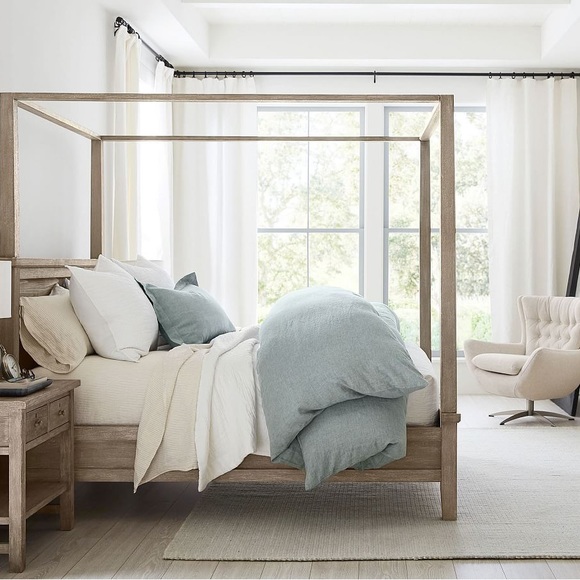 Pottery Barn Emery Blackout Linen Curtain - 2 panels - Picture 2 of 8